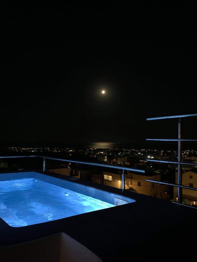 Apartamento Lux House With Outdoor Jacuzzi And Sea View In Santorini Emporio  Exterior foto